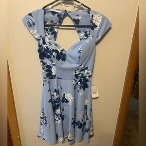 B. Darlin flower dress